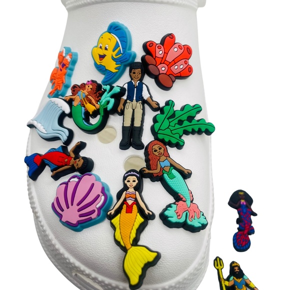 15 PCS BLACK MERMAID CROC CHARMS - Picture 1 of 5